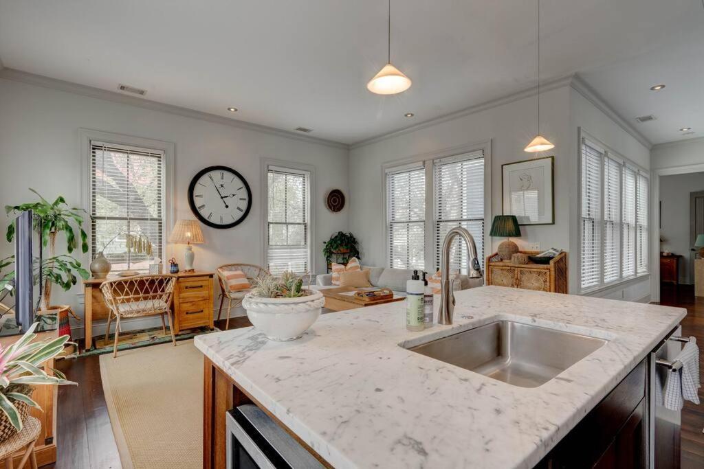 Elegant Sunlit Home With Private Rooftop Oasis Charleston Zewnętrze zdjęcie