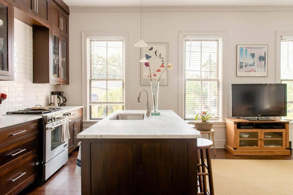 Elegant Sunlit Home With Private Rooftop Oasis Charleston Zewnętrze zdjęcie